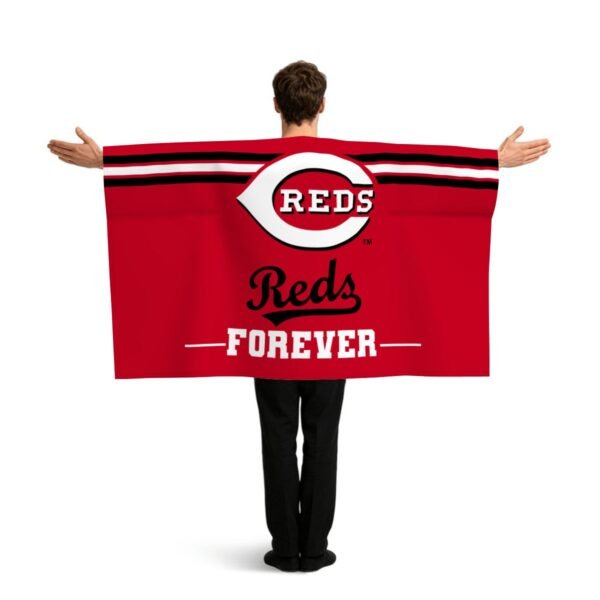 Cincinnati Reds Forever Sports Flag Sleeve Cape